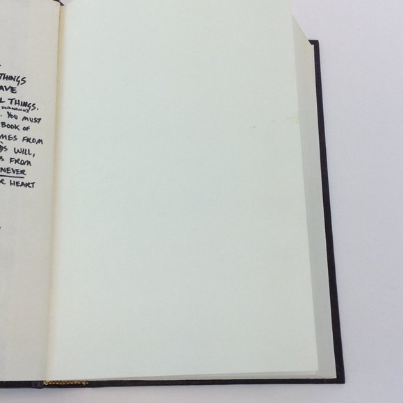 Zondervan NIV Holy Bible Hard Cover New International Version - Picture 12 of 13